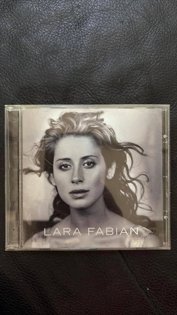 CD Lara Fabian, Enlèvement ou Envoi, Utilisé