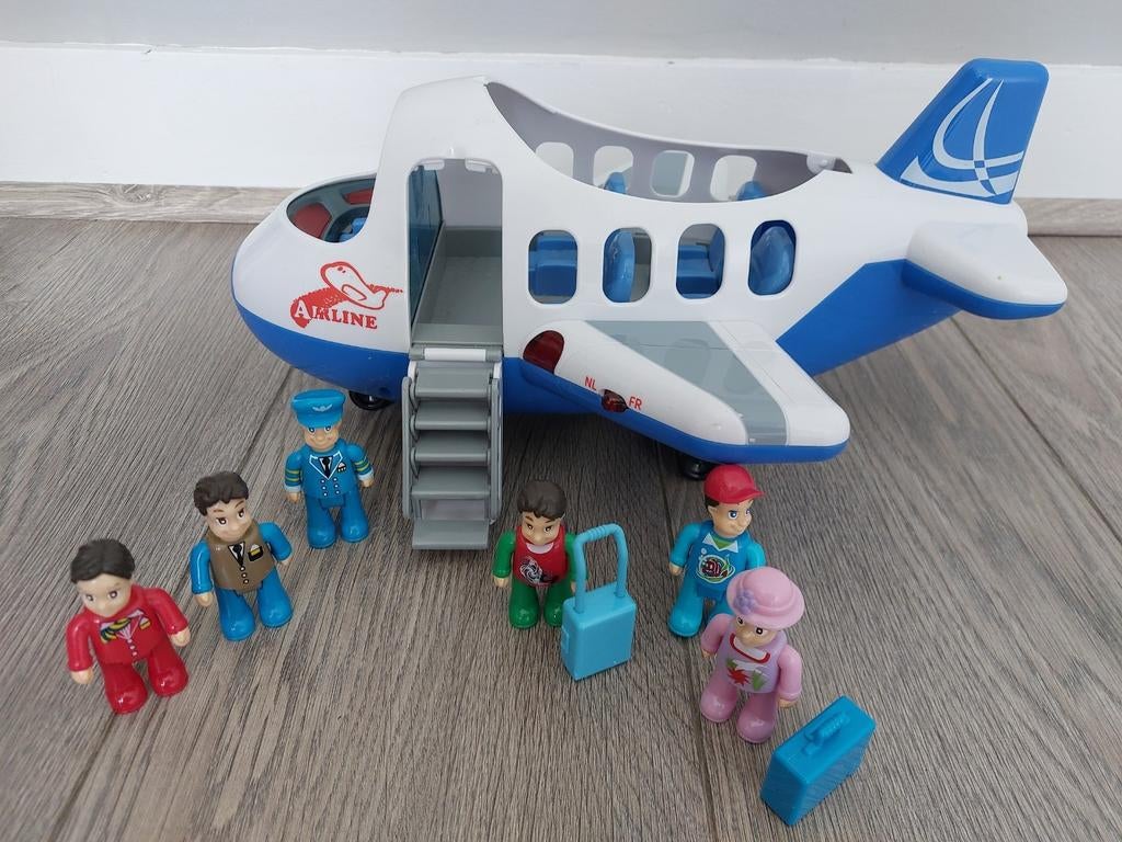 Grand avion avec personnages, son et lumière, Enfants & Bébés, Enlèvement, Utilisé