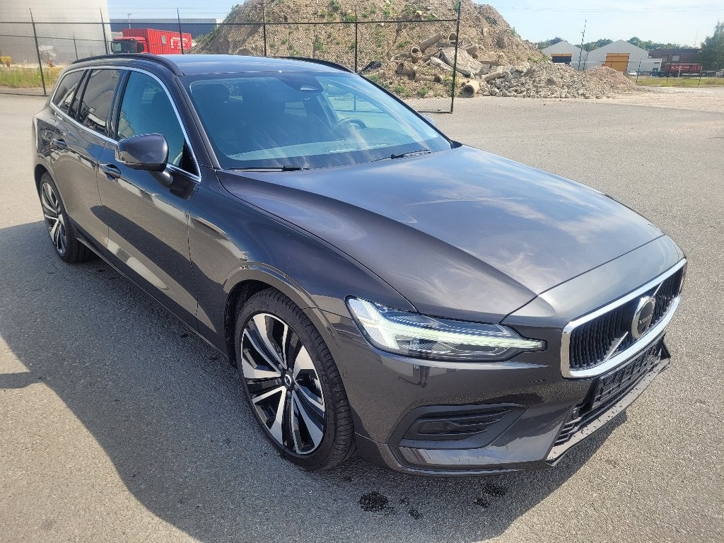 Volvo V60 Hybride 2025, Autos, Volvo, Particulier, V60, Essence, Euro 6, Break, 5 portes, Automatique, Argent ou Gris, Gris, Cuir et Tissu