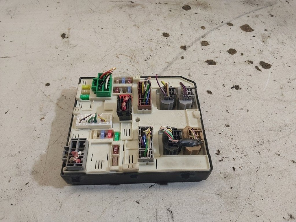 ZEKERINGKAST Mercedes-Benz Citan (415.6) (01-2012/12-2021), Auto-onderdelen, Gebruikt, Mercedes-Benz, Dialog.mb@mercedes-benz.com