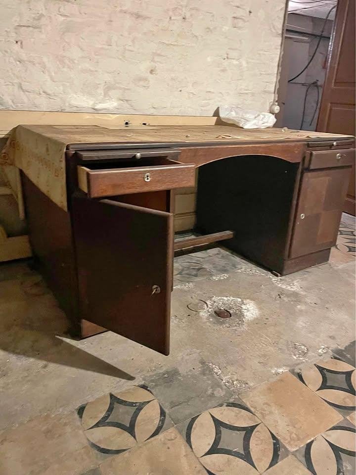 Bureau type Mado, Huis en Inrichting, Ophalen, Gebruikt
