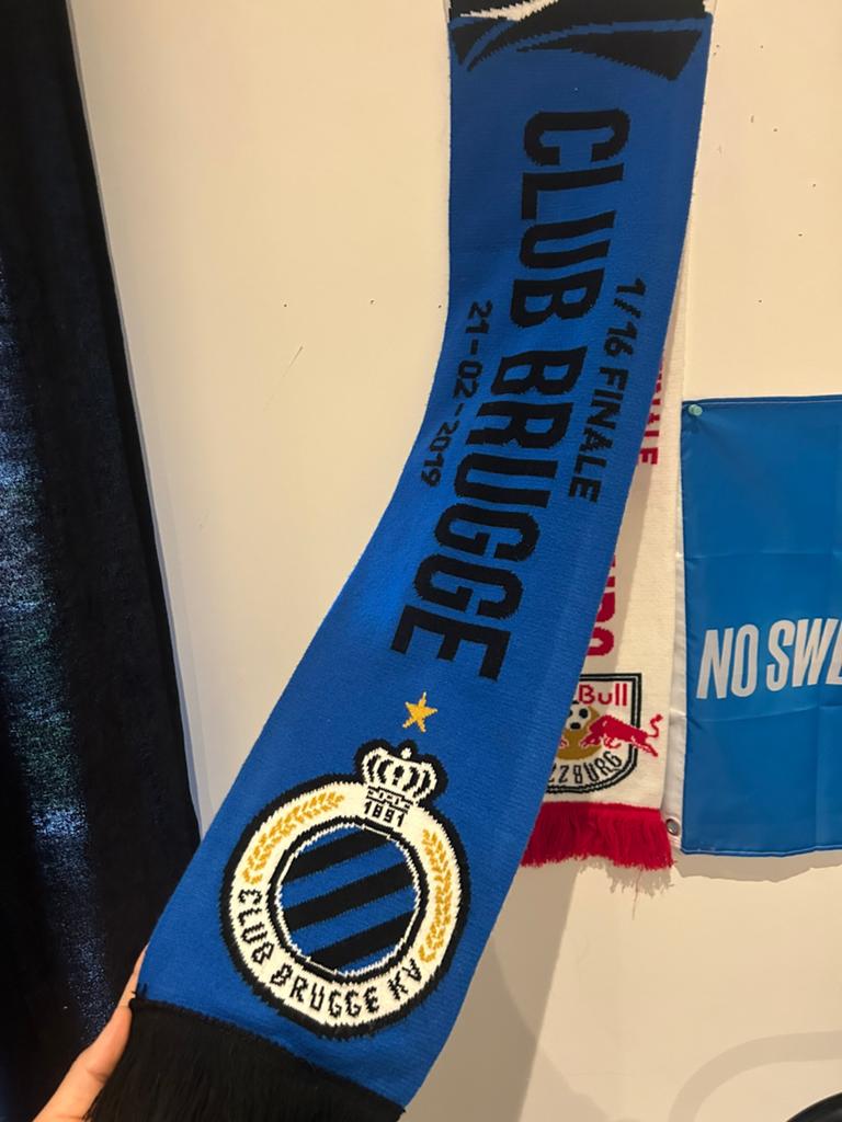 Sjaal club brugge, Sport en Fitness, Ophalen, Zo goed als nieuw