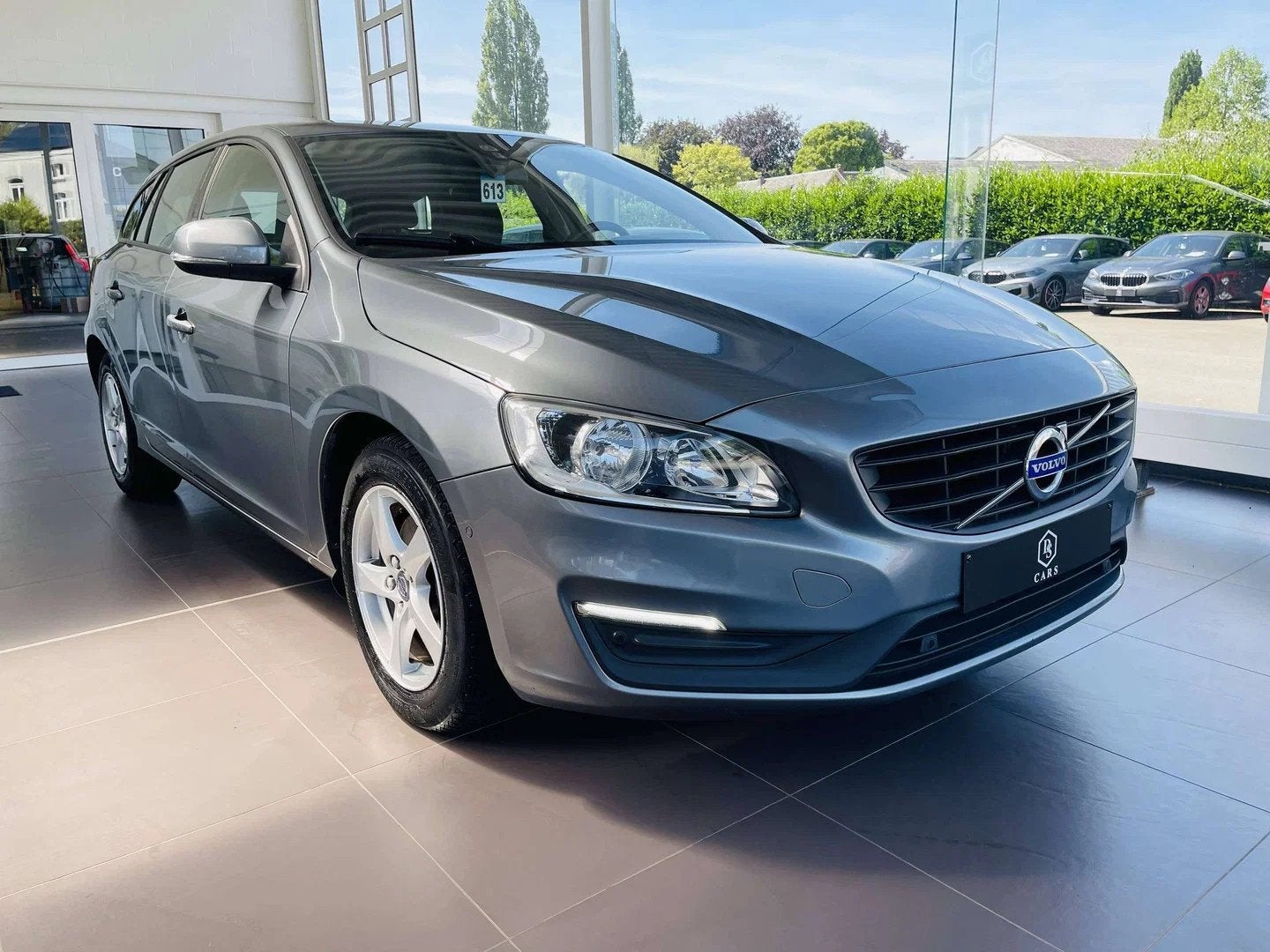 Volvo V60 2.0D * GARANTIE + GPS * (automatique), Argent ou Gris, Achat, Euro 6, Entreprise