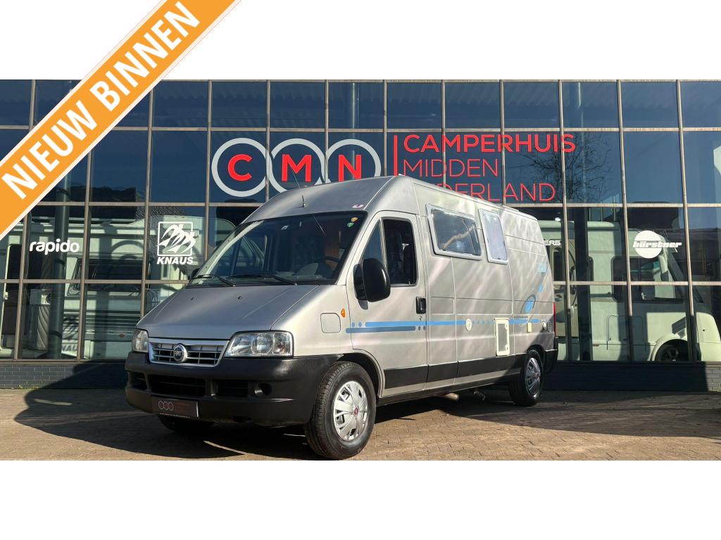 Adria Twin 560 560,Vastbed,Airco, Caravans en Kamperen, Buscamper of Camperbus, Ringverwarming, Koelkast, Luifel