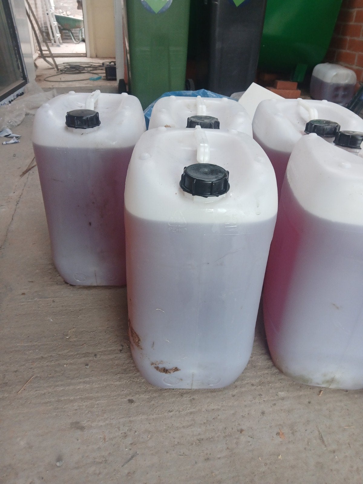 150 litres de mazout, Enlèvement, Neuf