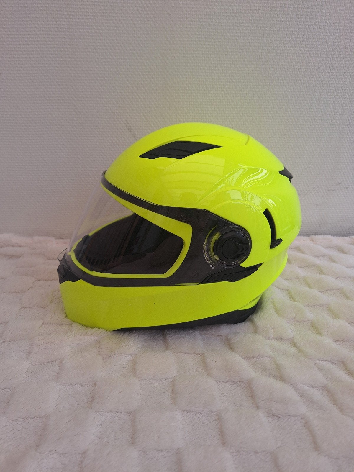 Gele motorhelm, Motoren, Kleding | Motorhelmen, Overige merken, Verzenden, Dames, Nieuw zonder kaartje