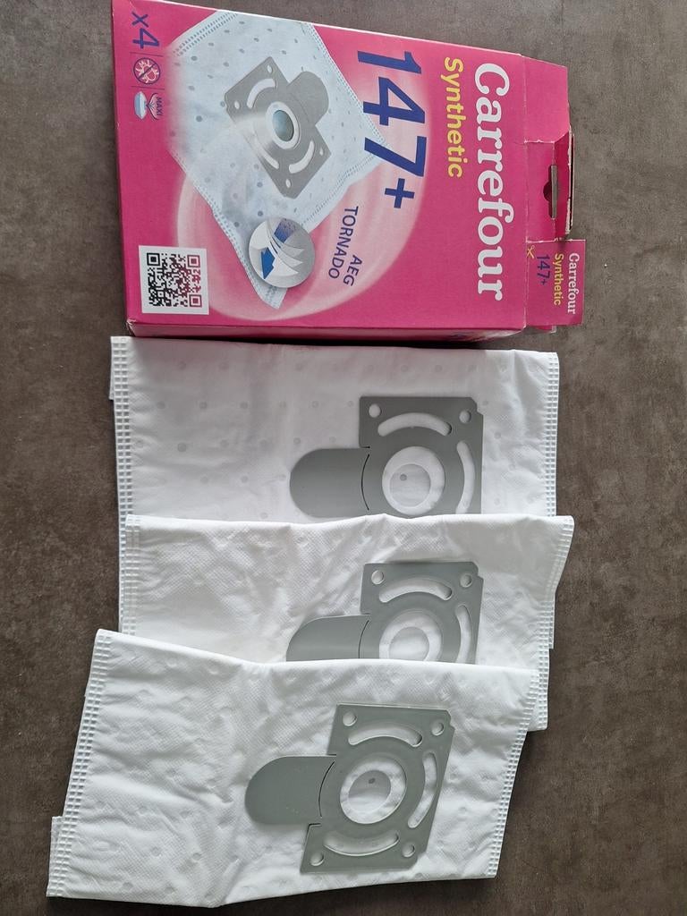 Carrefour stofzuigerzakken 147+ 3 stuks, Electroménager, Enlèvement ou Envoi, Sac à poussière