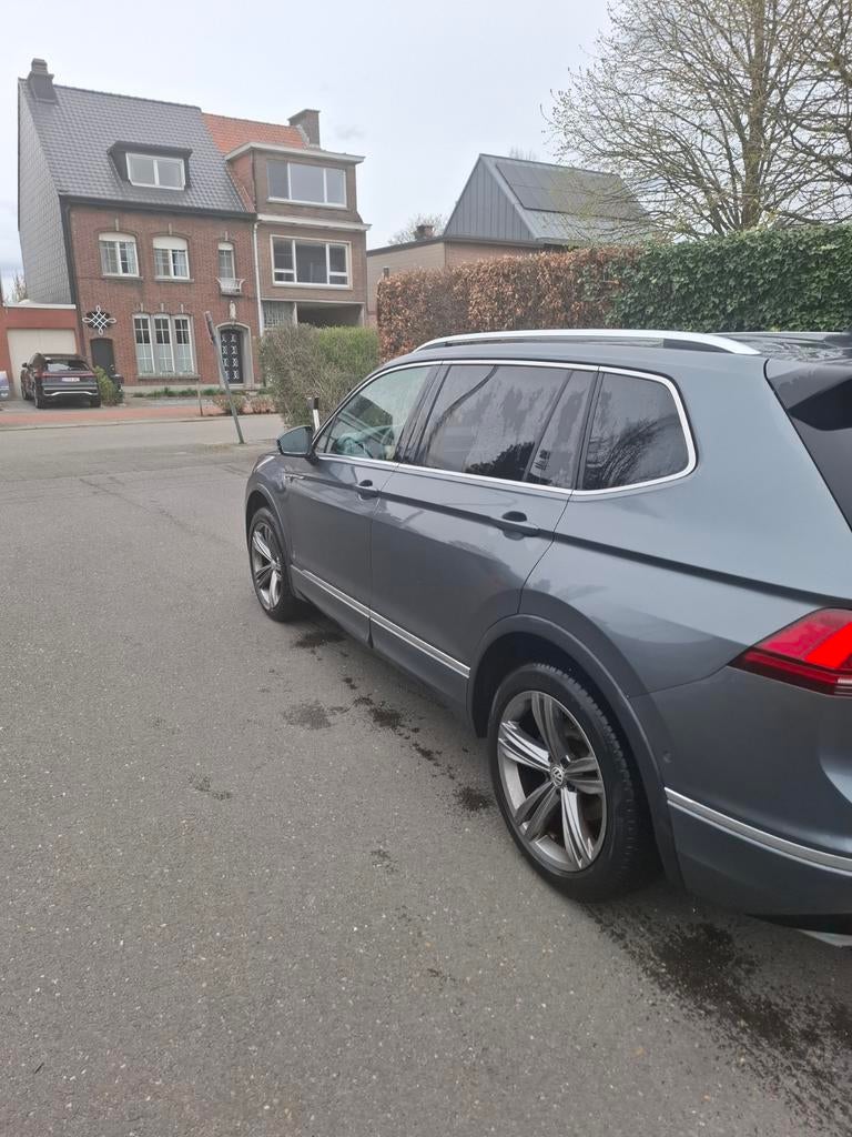 Vw tiguan  1.5 TSI DSG R-line allspace 7 pl full option, 4 cilinders, 7 zetels, Particulier, Voorwielaandrijving