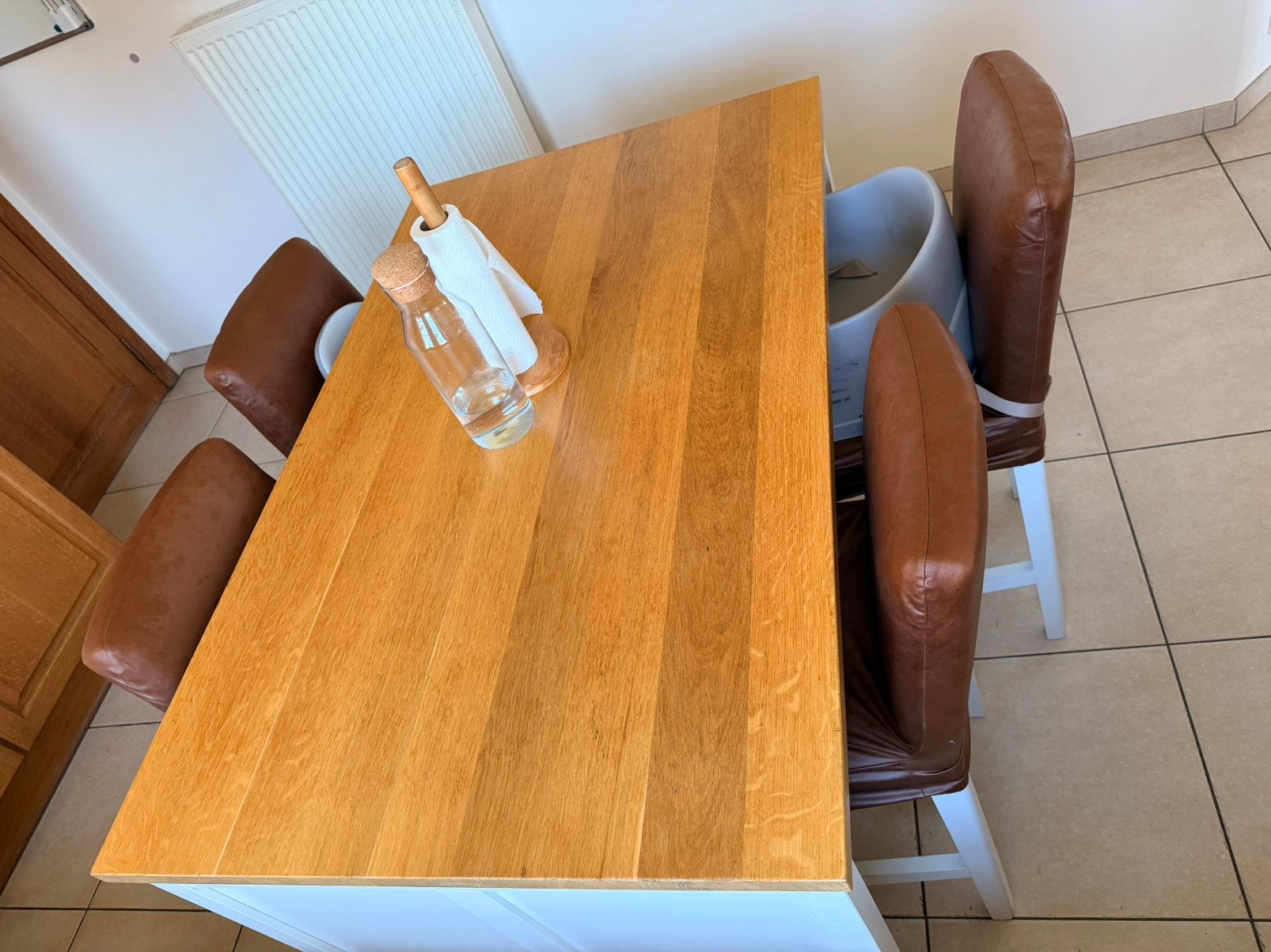 Table haute avec 4 chaises hautes, Enlèvement, Utilisé