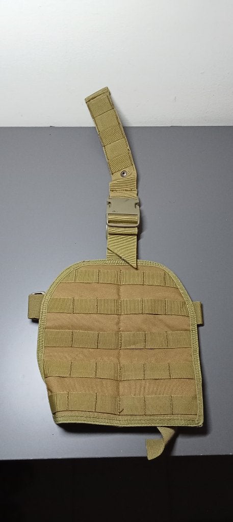 Leg panel molle camo tan airsoft, Ophalen of Verzenden, Zo goed als nieuw