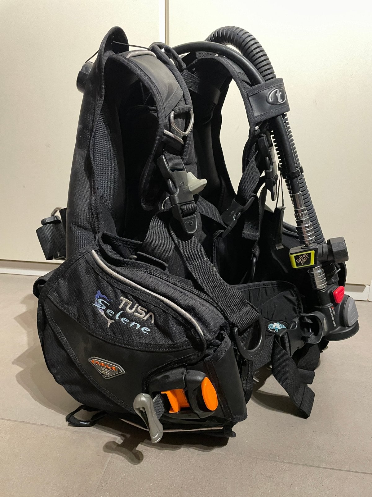 Gilet stab femmes Tusa Selene, taille S avec Scubapro Air2, Enlèvement ou Envoi, Comme neuf, Gilet de stabilisation