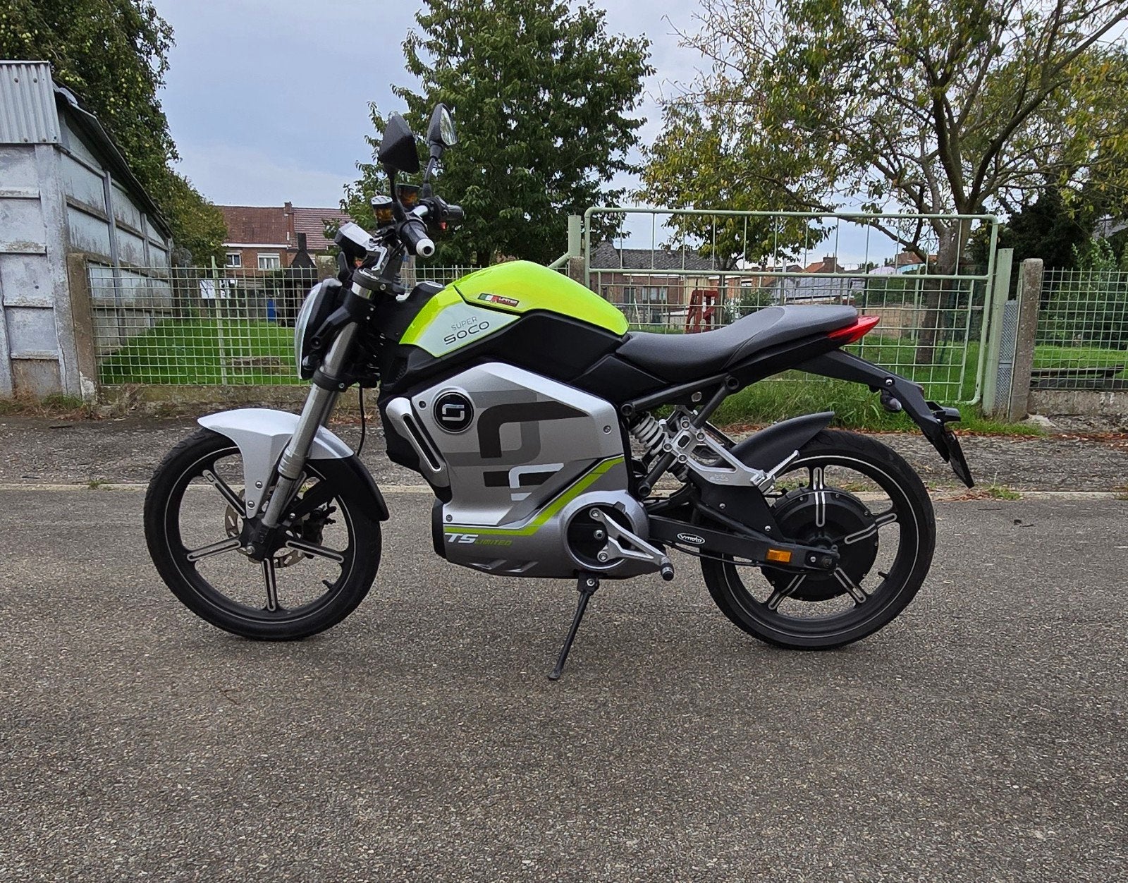 echange proposer vos véhicule, Particulier, Électrique, Challenger, Automatique