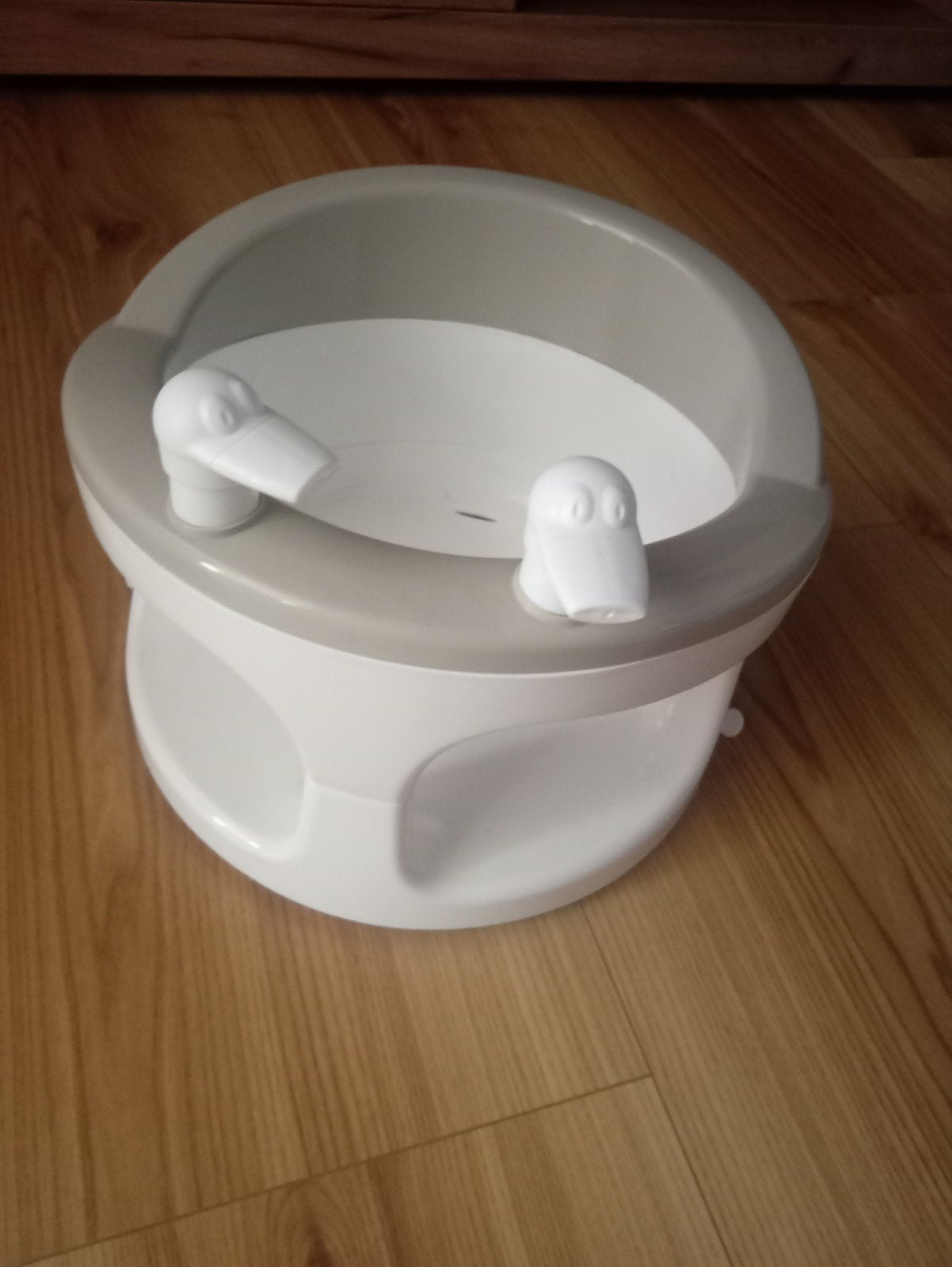 Stoeltje voor in bad, Ophalen