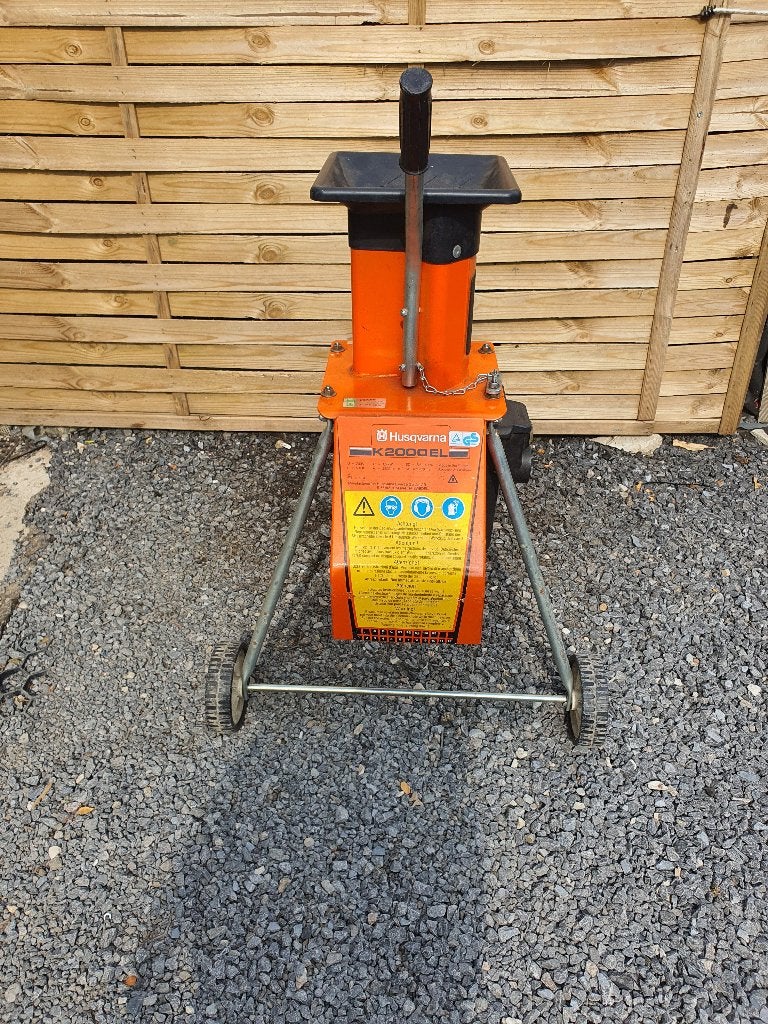 husqvarna k2000 is dé perfecte hakselaar voor het snel, Tuin en Terras, Ophalen, Zo goed als nieuw, Met opvangzak, Elektrisch