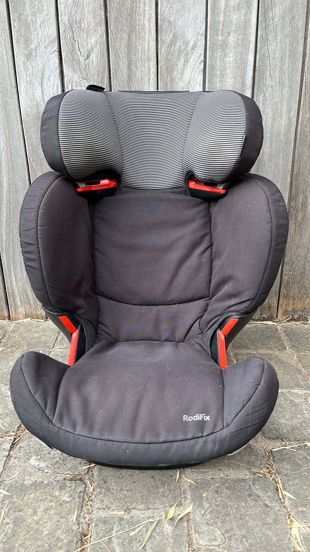 Siège auto Maxi Cosi, Enfants & Bébés, Sièges auto, Enlèvement, Utilisé