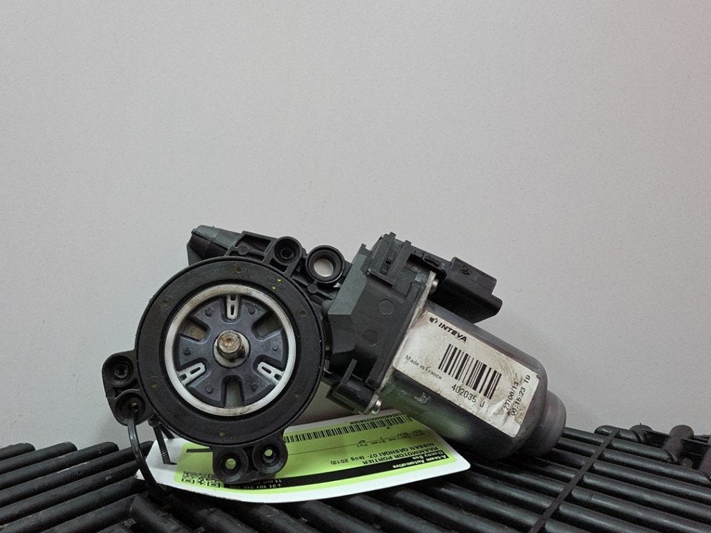 MOTEUR LEVE VITRE ELECTRIQUE Nissan Qashqai (J10), Germany@nissan-services.eu, Kronenweg 38
50389  Wesseling, DE, Utilisé, Nissan