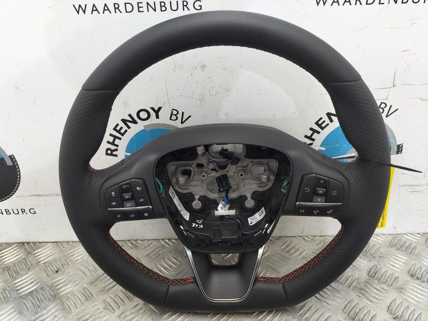 FORD KUGA ST-LINE BLACK EDITION PHEV STUURWIEL 2022, Ophalen of Verzenden, Gebruikt, ARN erkend
