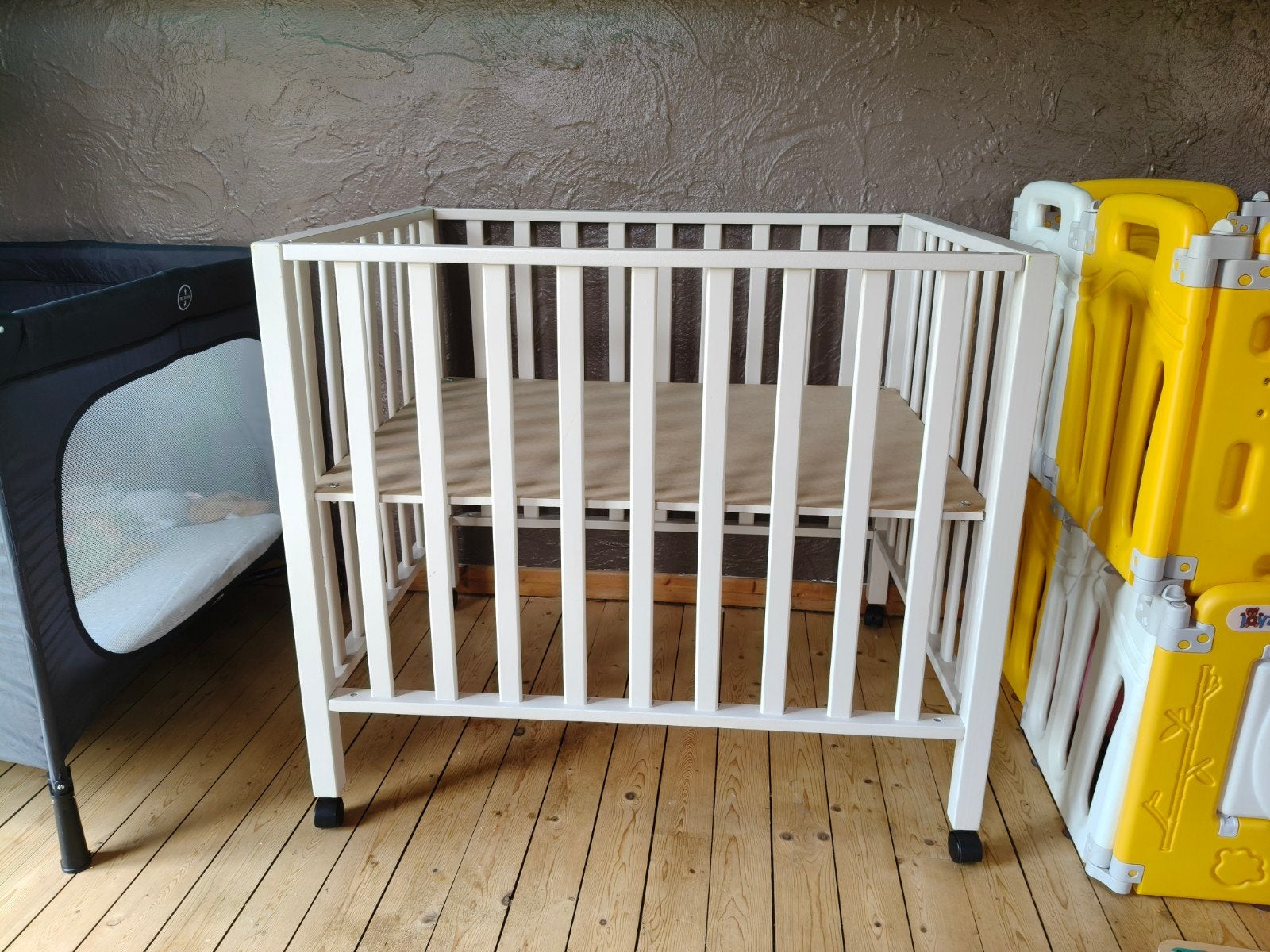 Parc bébé sans matelas, Enfants & Bébés, Parcs, Enlèvement