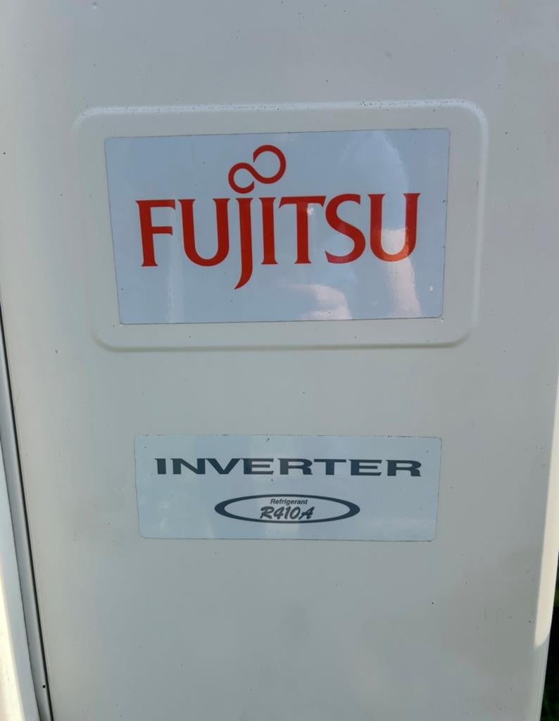 Pompe à chaleur Fujitsi R410A, Enlèvement, Utilisé, Autres types
