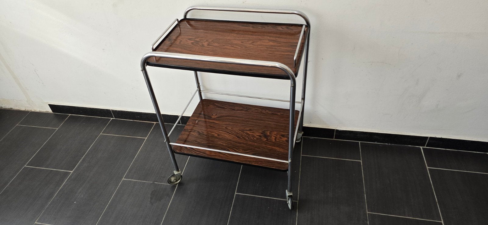 oude woestijntafel in Formica jaar 60 70 op roulette, Ophalen of Verzenden