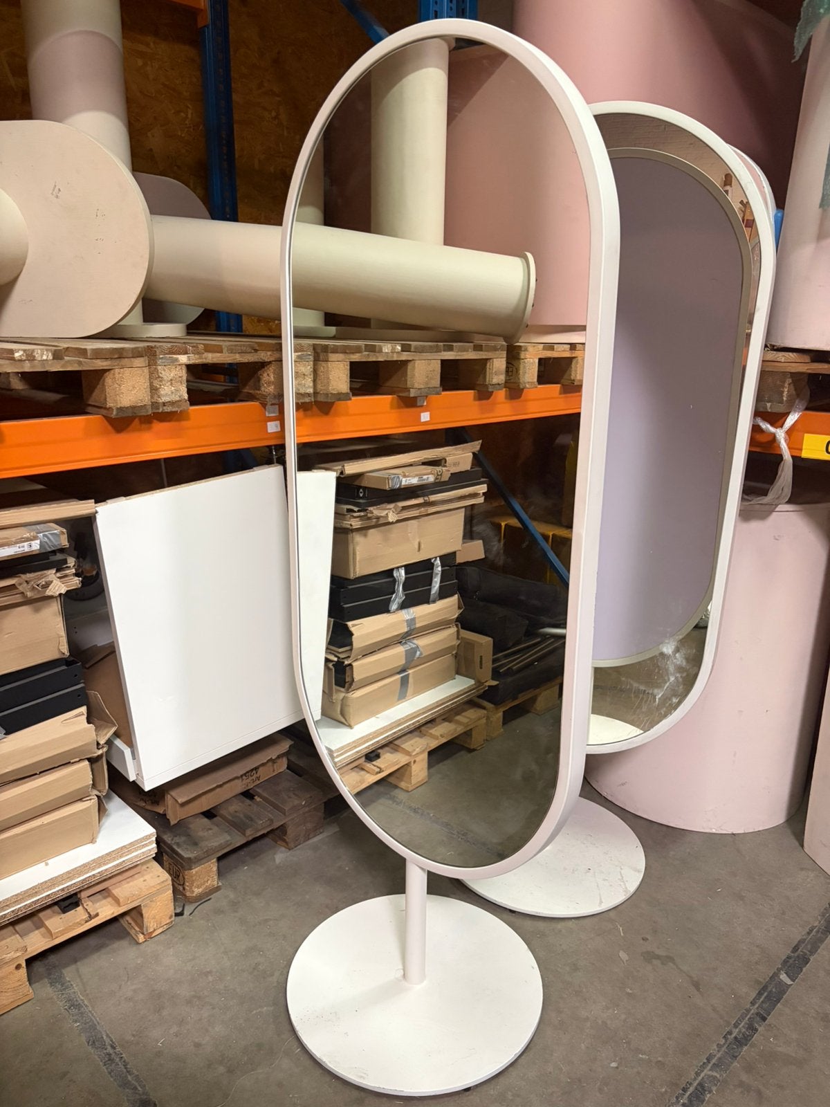 Grote staande spiegel, Maison & Meubles, Accessoires pour la Maison | Miroirs, Enlèvement, Comme neuf, Ovale, 200 cm ou plus