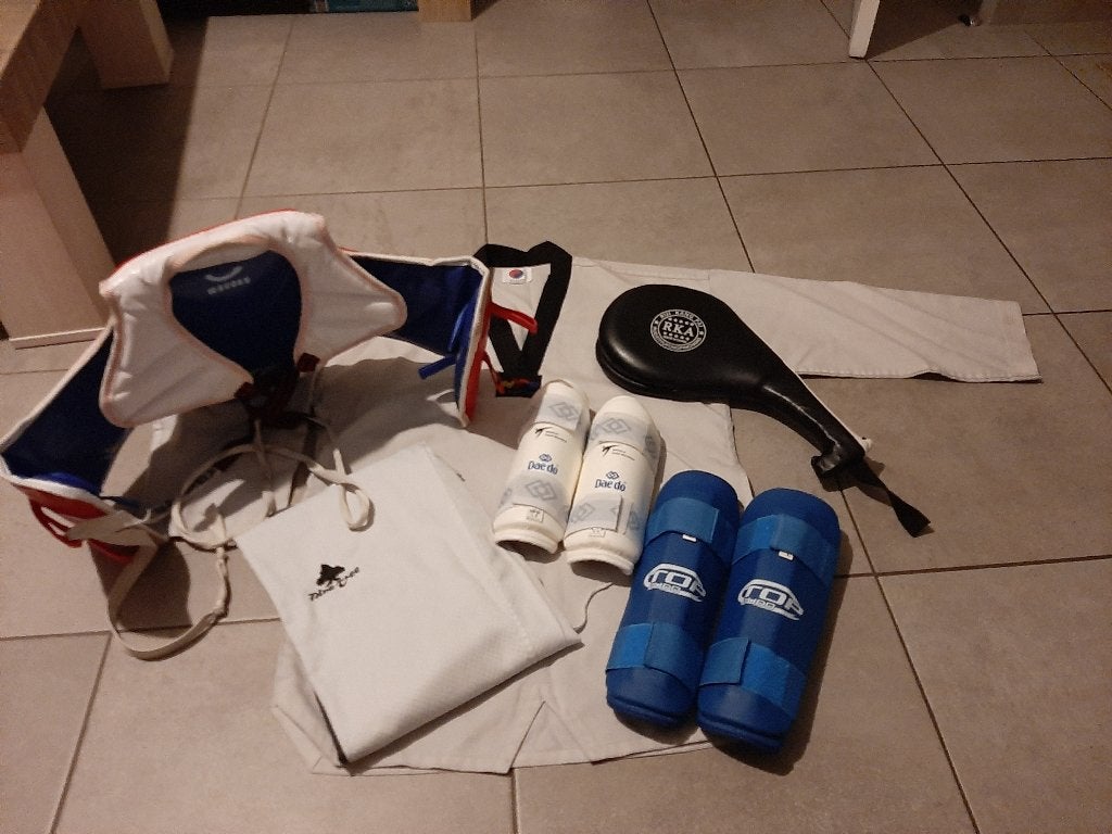 Complete taekwondo set – maat L, Maat L, Ophalen, Gebruikt, Taekwondo