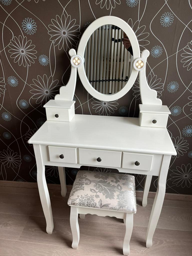 Make-up tafel met bankje, Huis en Inrichting, Tafels | Kaptafels, Ophalen, Gebruikt