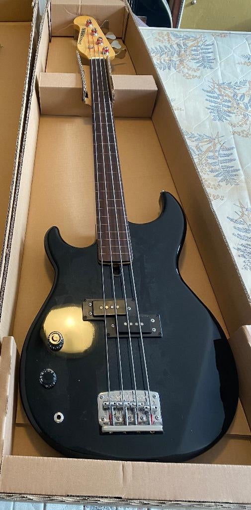 YAMAHA BB400S - Fretless - Gaucher, Musique & Instruments, Enlèvement ou Envoi, Comme neuf, Autres formats