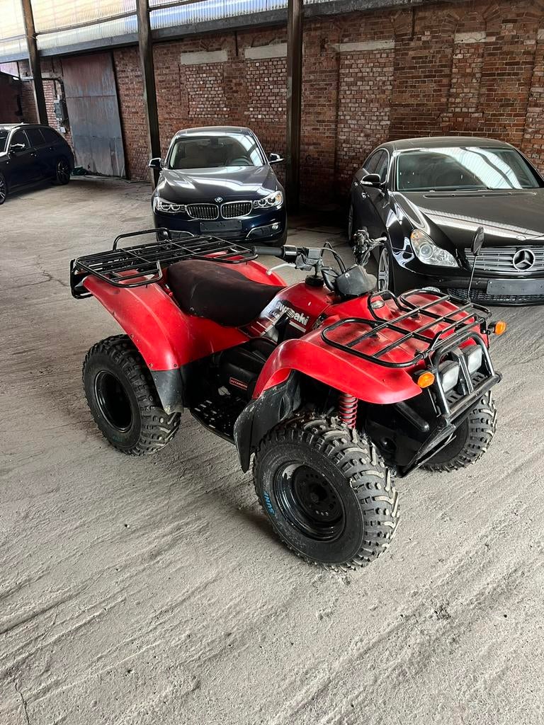 Kawasaki KVF400, Motos