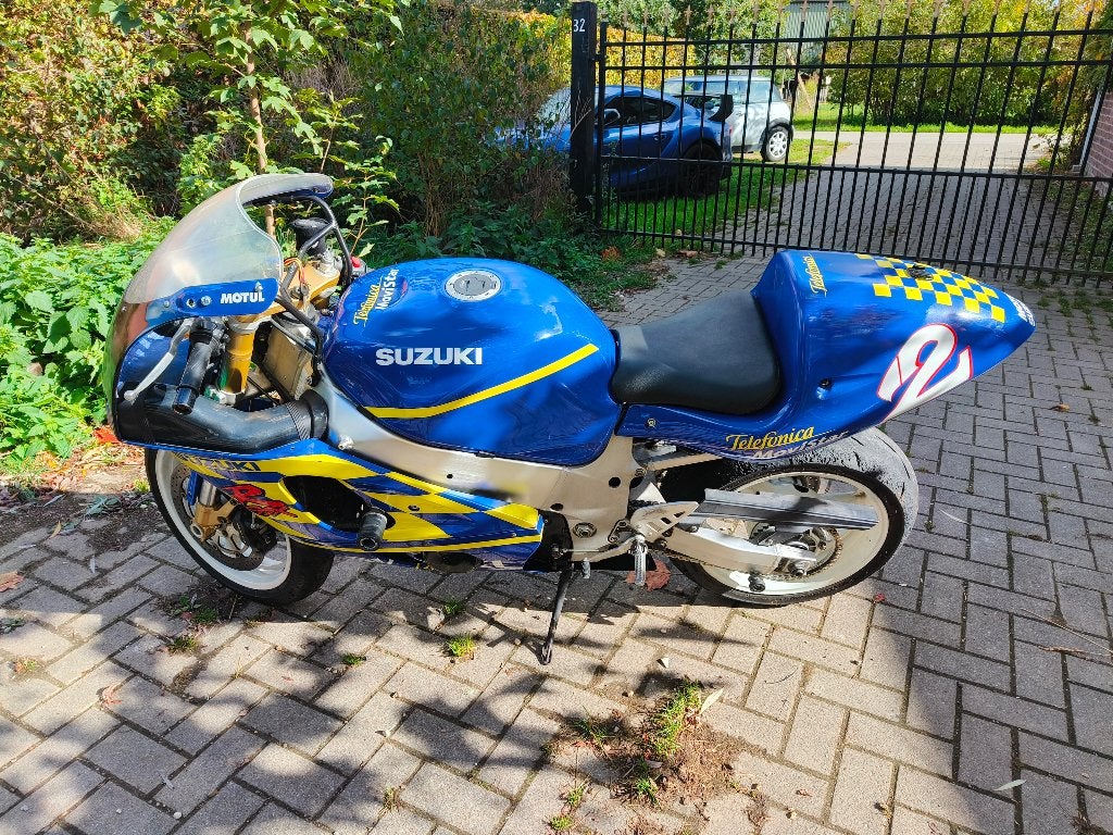 Suzuki gsx-r 600 SRAD, Motoren, Sportuitlaat, 4 cilinders, Motorrijbewijs A, Gebruikt