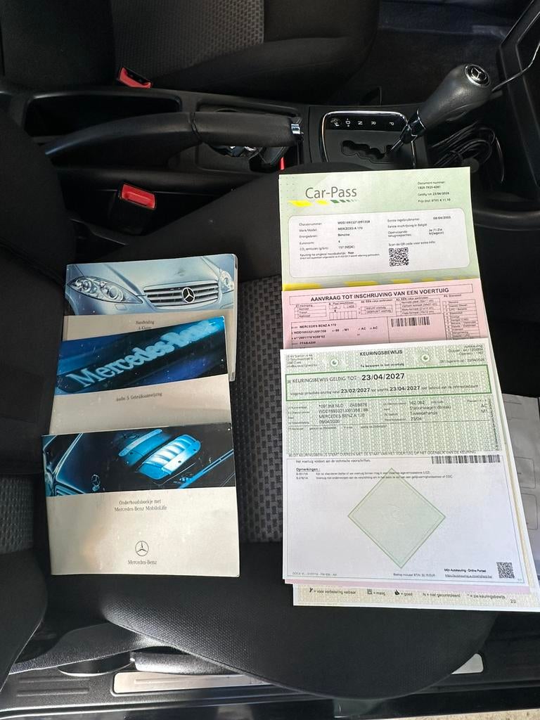 Mercedes A170 benzine, AUTOMAAT met GARANTIE en CarPlay, Auto's, Mercedes-Benz, Stof, Zwart, 4 cilinders, Bedrijf
