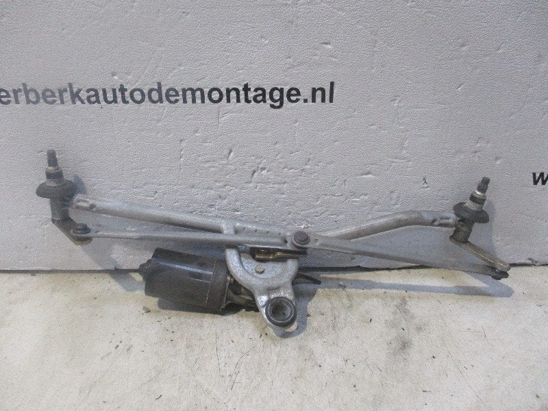 MOTEUR + TRINGLERIE ESSUIE GLACE AVANT 3 serie (E46 / 2), Autos : Pièces & Accessoires, Utilisé, BMW, Petuelring 130
80809  München, DE