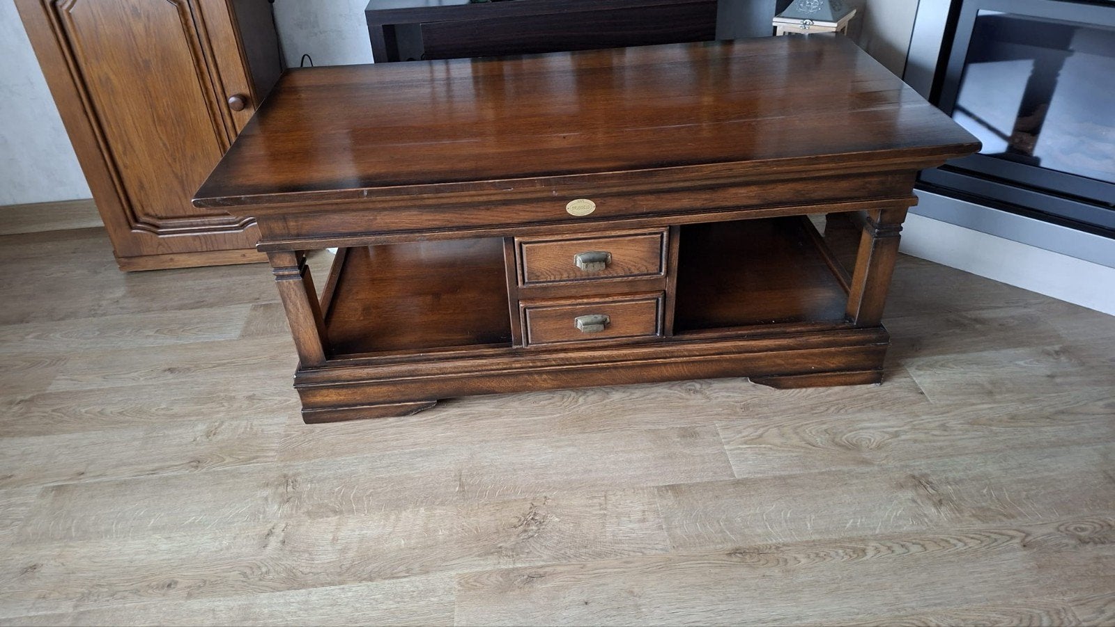 Massief eiken salontafel., Ophalen