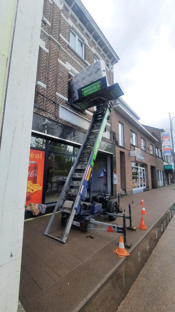 Verhuislift met bediening, Immo, Genk