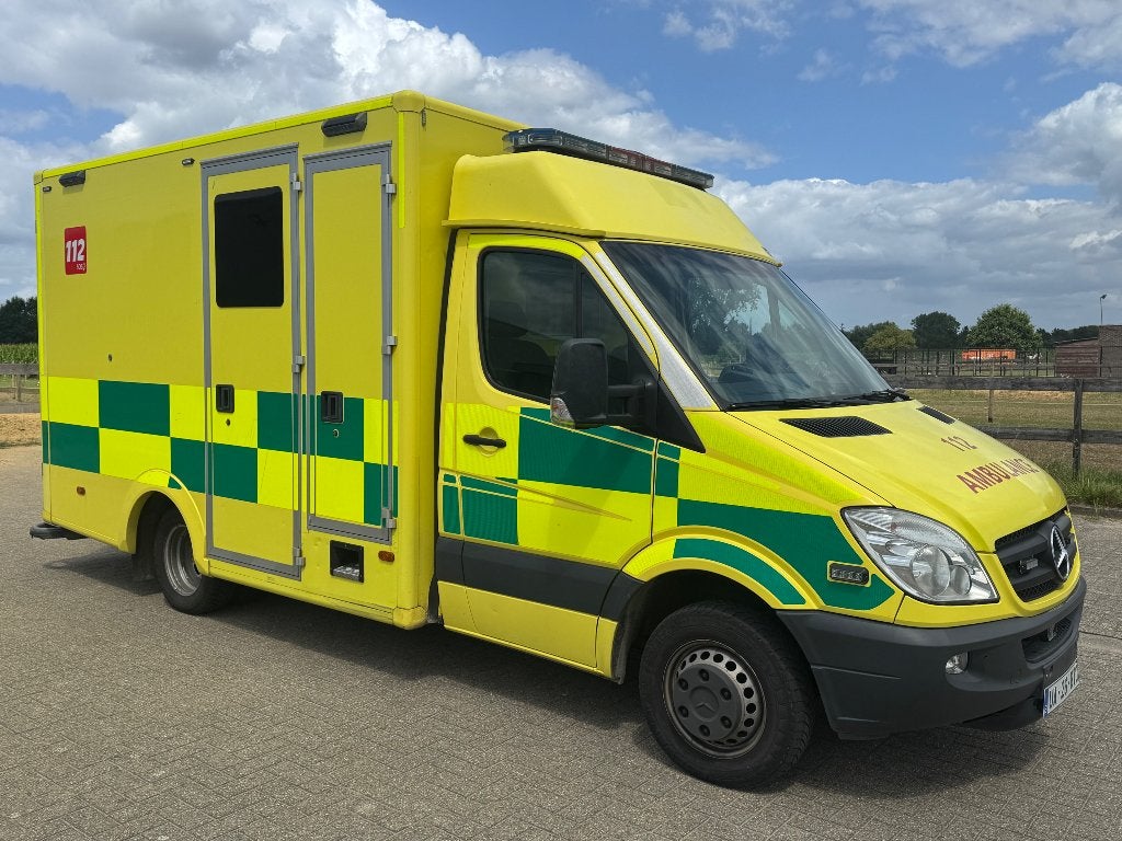 Ambulance 319cdi, Auto's, Automaat, Achterwielaandrijving, Zwart, Leder en Stof
