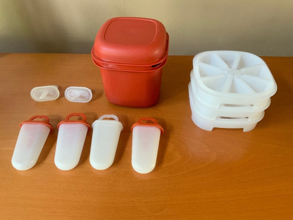 Seau à glace et bacs à glaçons Tupperware Orange brique, Huis en Inrichting, Keuken | Tupperware, Zo goed als nieuw, Emmer, Oranje
