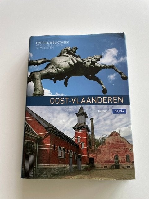 Erfgoedbibliotheek Belgische gemeenten - Oost-Vlaanderen, Boeken, Reisgidsen, Zo goed als nieuw, Reisgids of -boek, Benelux, Ophalen