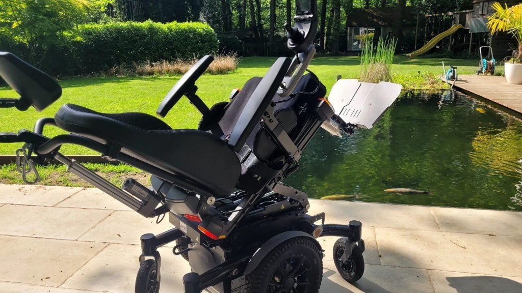 Elektrische verstelbare rolstoel Sango in nieuwstaat, Divers, Chaises roulantes, Enlèvement, Pliant, Comme neuf, Fauteuil roulant électrique