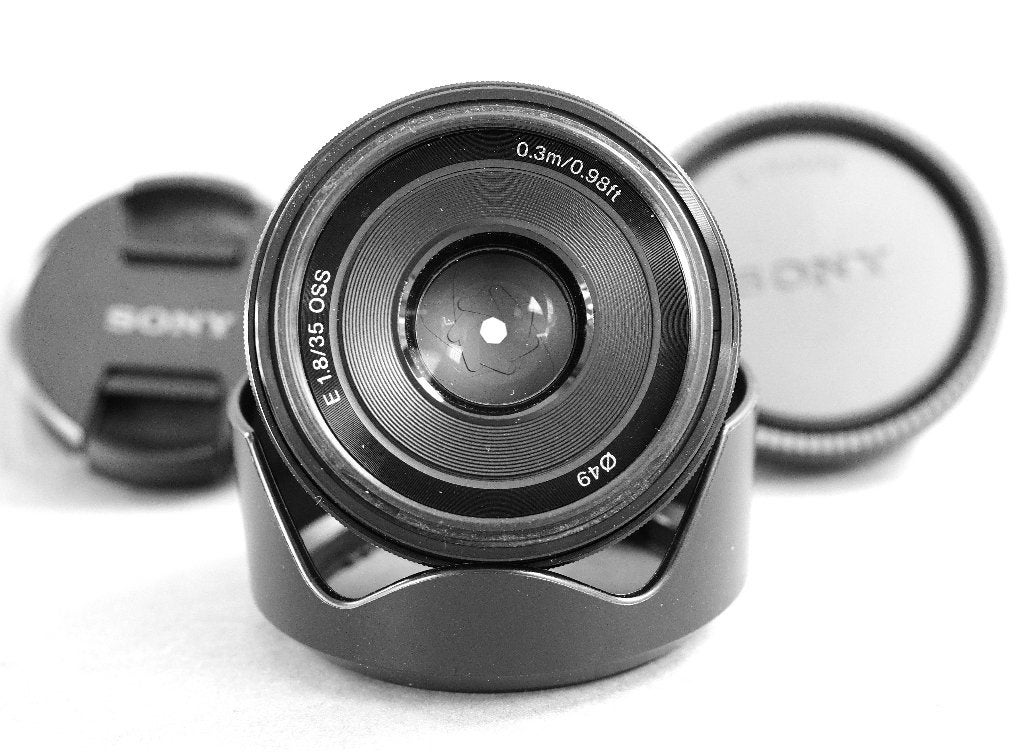 Sony E 35 mm 1,8 SEL35F18 OSS TB état 35mm 1.8, Pare-soleil, Monture Sony E, 35 mm, Lentille standard