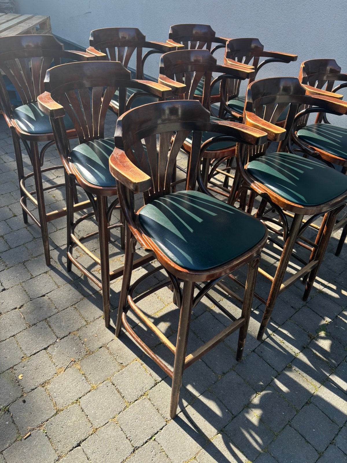 Plusieurs lots de tabourets de bar en bois (voir photos), Avec repose-pieds, Enlèvement, Utilisé, Bois