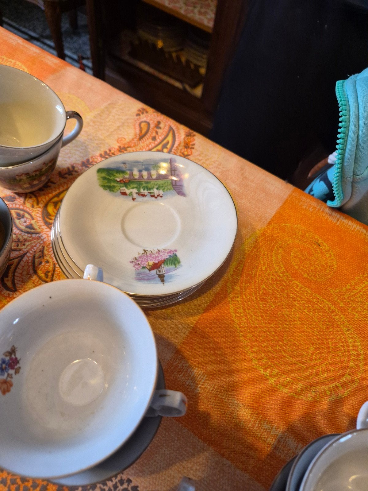 service a paysage tasse sous tasse assiette plate 40 euros, Enlèvement