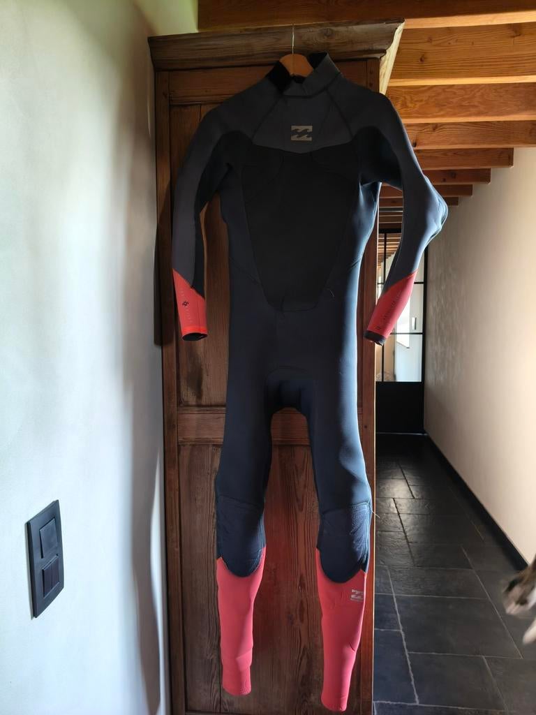 Droogpak Small, Enlèvement, Drysuit