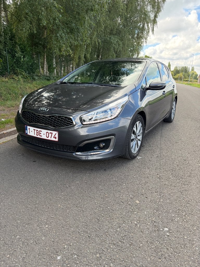 Kia Ceed 1.4i 40000km ‼️ android auto, Autos, 1360 kg, Autres modèles, Achat, Boîte manuelle