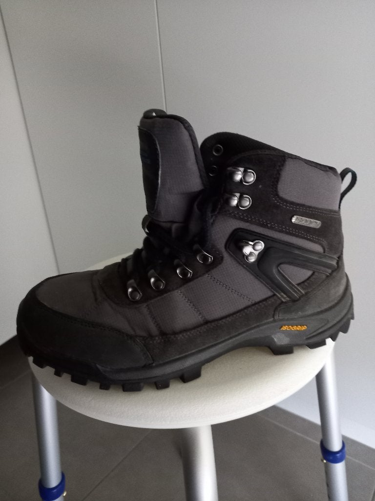 Berg / wandelschoenen maat 40/41, Sports & Fitness, Enlèvement ou Envoi, Comme neuf, Chaussures