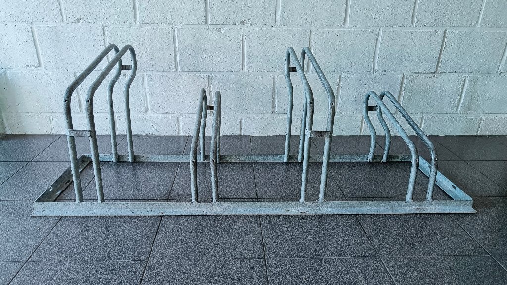 fietsenrek voor 4 fietsen, Ophalen, Zo goed als nieuw