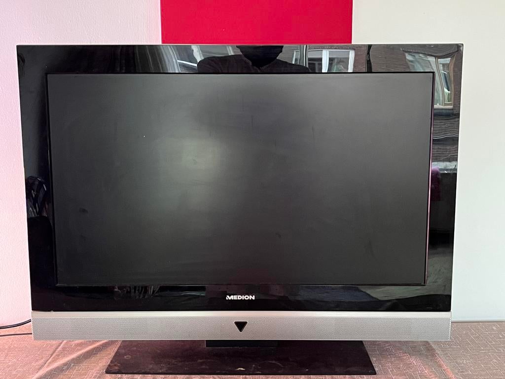 TV in working condition, Audio, Tv en Foto, Televisies, LCD, Zo goed als nieuw, Ophalen, Overige merken