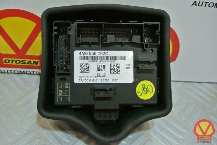 audi a4 s4 8w deur portier module 4m0959792c, Auto-onderdelen, Gebruikt, AUDI AG, Auto-Union-Strasse 1
85045  Ingolstadt, DE, Audi