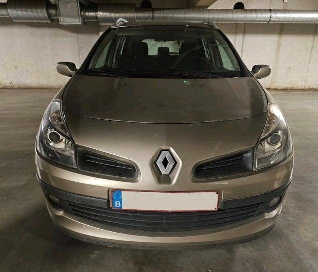 Renault clio III Grandtour 50kw '2009 Airco, Auto's, Voorwielaandrijving, 50 kW, Zwart, 5 deurs