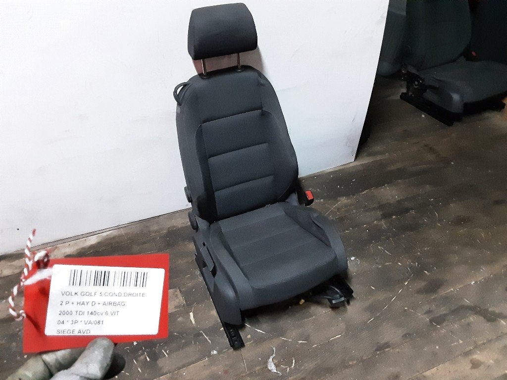 SIEGE AVANT DROIT ( PASSAGER ) Golf V (1K1) (1K3881106HB), Volkswagen, Mevr. I. Hauben, Utilisé, Rue de l'Espoir 34 34
4030  GRIVEGNÉE, BE