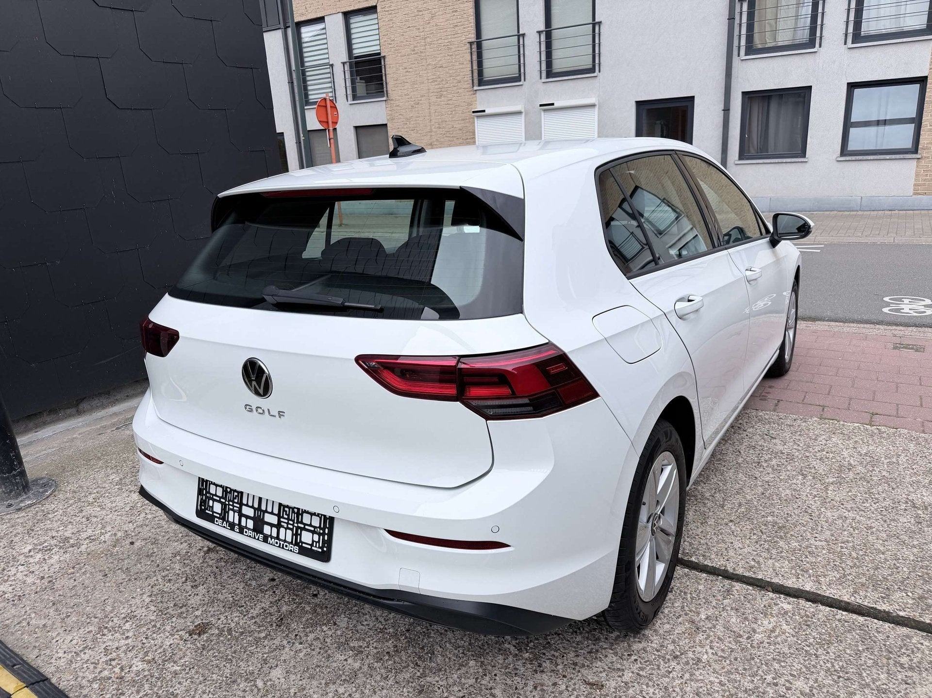 Volkswagen Golf 1.0 eTSI EDITION BUSINESS AUTOMAAT | Apple C, Automaat, Dealer onderhouden, Stof, Gebruikt